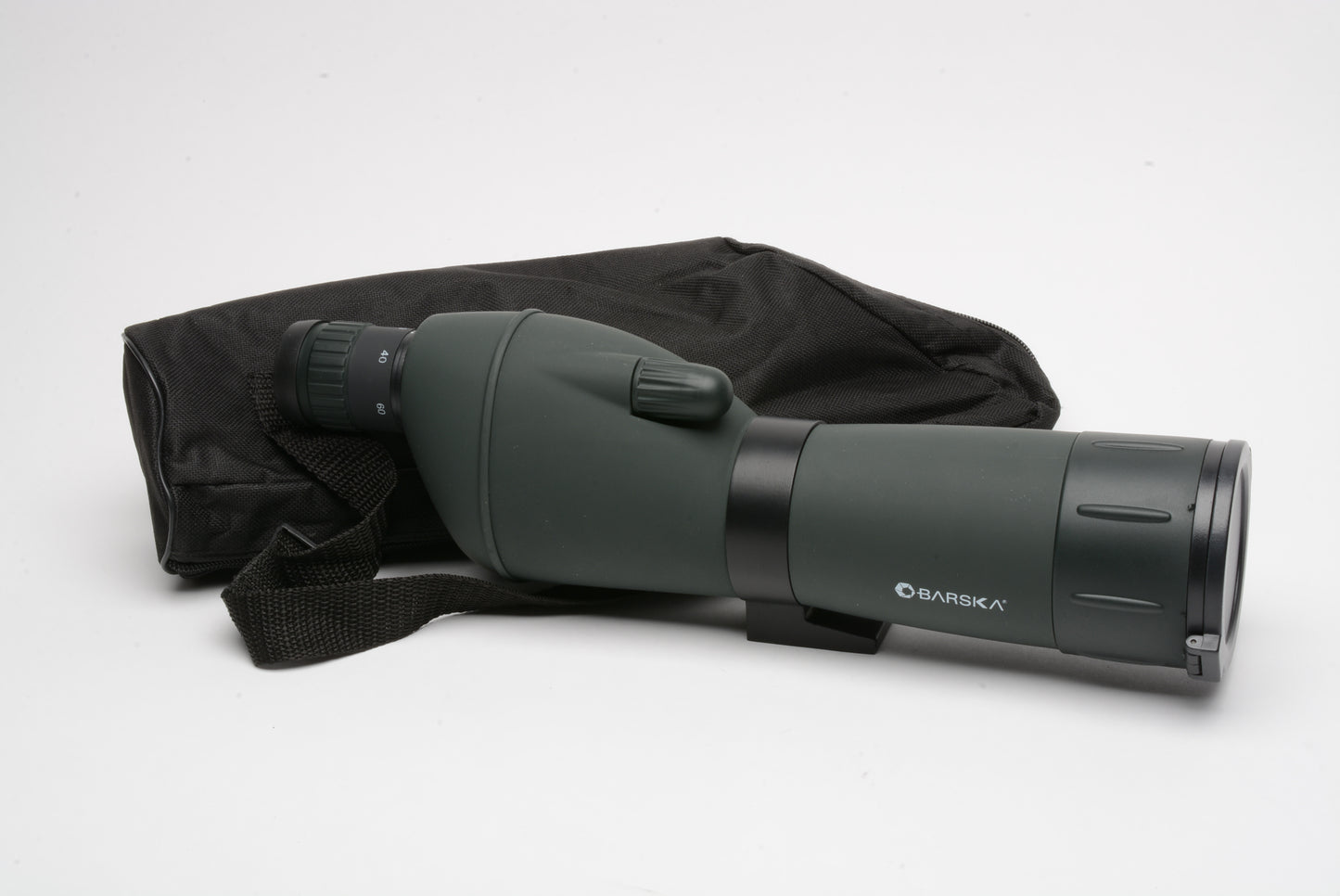 Barska spotting scope w/zoom 20X-60X, case, cap, very gently used