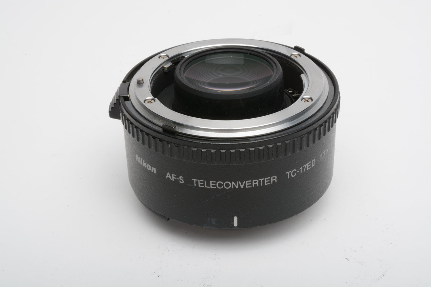 Nikon AF-S TC-17EII 1.7X Teleconverter, caps, very clean, sharp