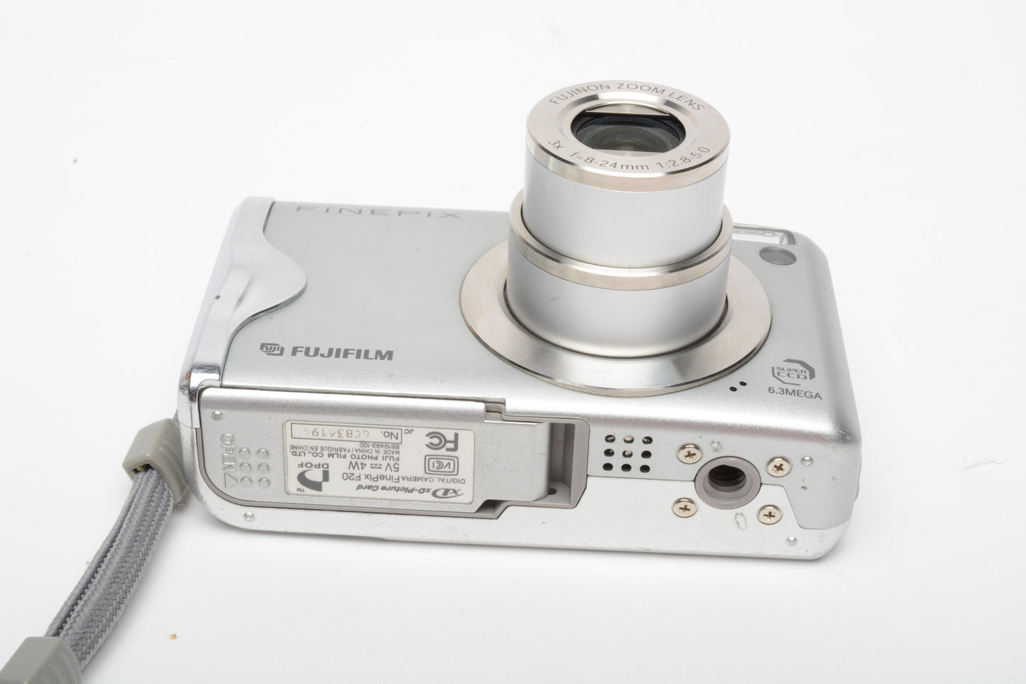 Fujifilm Finepix F20 6.3MP Digital Point&Shoot camera, batt+charger+USB+1GB XD