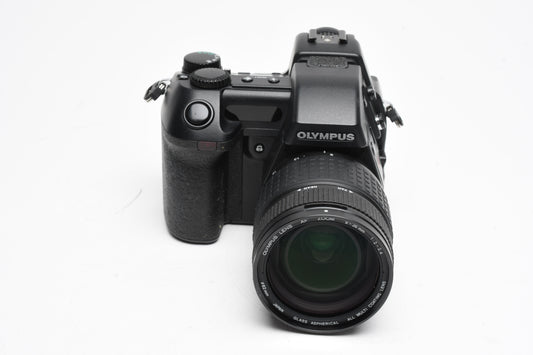 Olympus Camedia E-10 4MP Digital Point&Shoot w/Hood, strap, tested