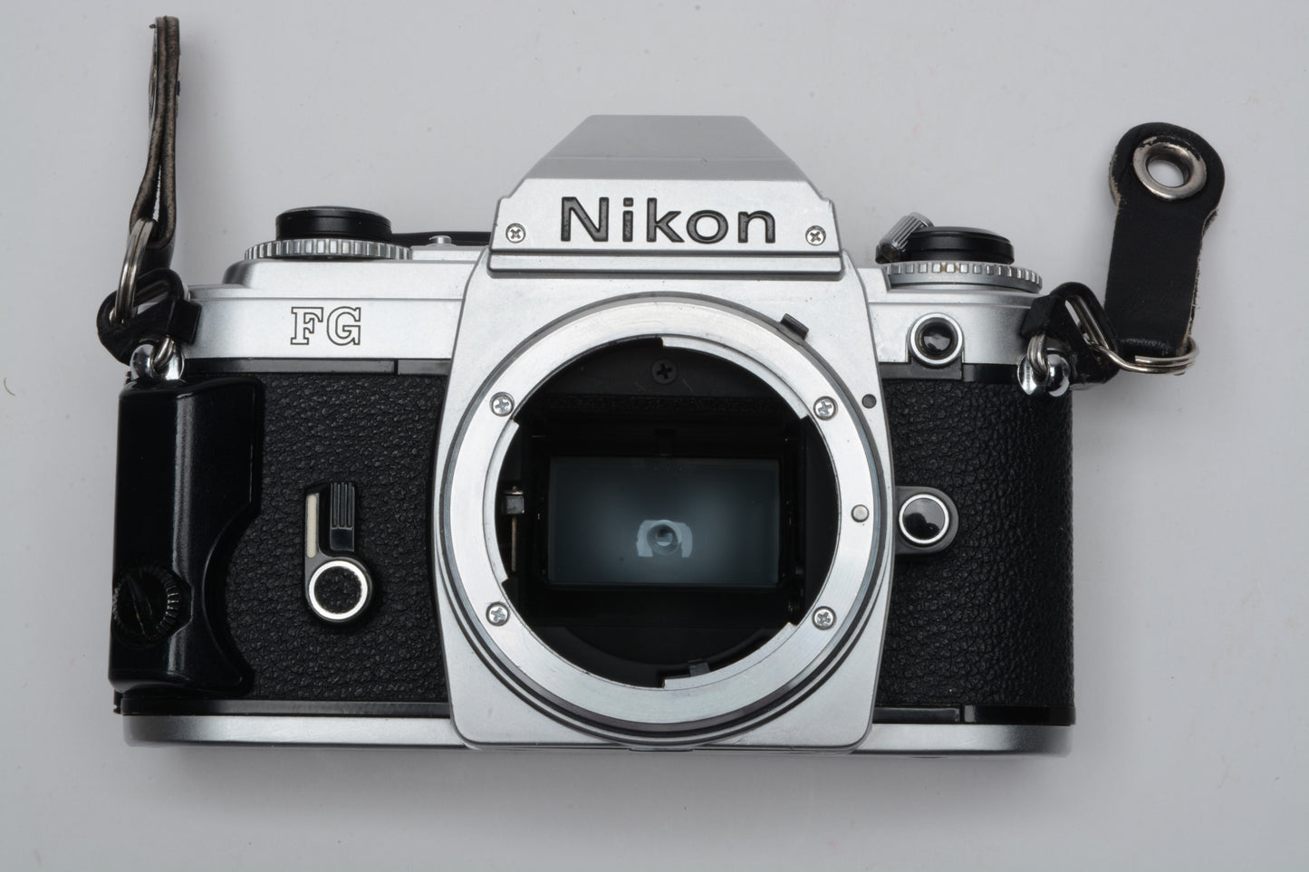 Nikon FG 35mm SLR Body, New Seals, tested, nice & clean!