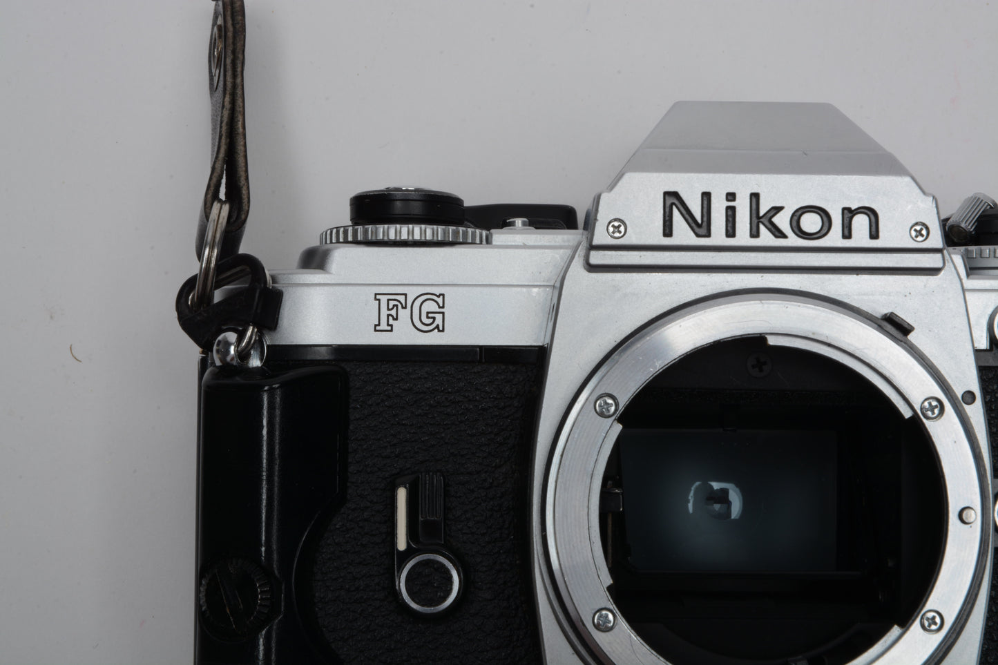 Nikon FG 35mm SLR Body, New Seals, tested, nice & clean!