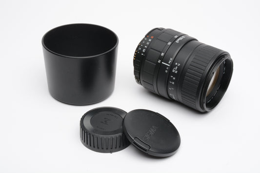 Sigma AF 70-210mm f4-5.6 UC II zoom lens Nikon AF mount, hood+caps