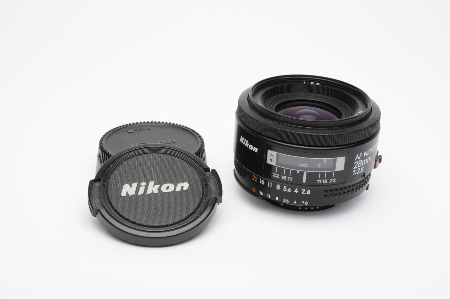 Nikon AF Nikkor 28mm f2.8 wide lens, caps nice & clean!