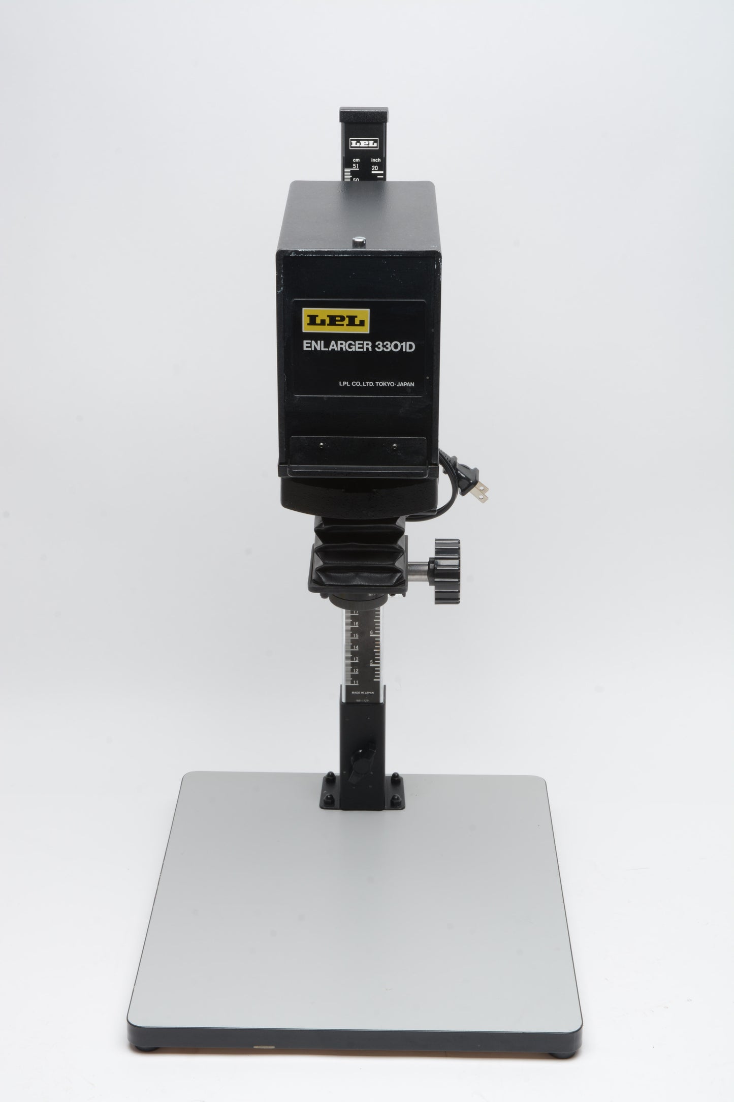 LPL 3301D B&W Condenser Enlarger w/ 50mm f3.5 Lens, Clean! *Read
