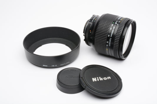 Nikon AF Zoom-Nikkor 24-120mm f3.5-5.6D zoom lens, caps, hood, Very Nice!