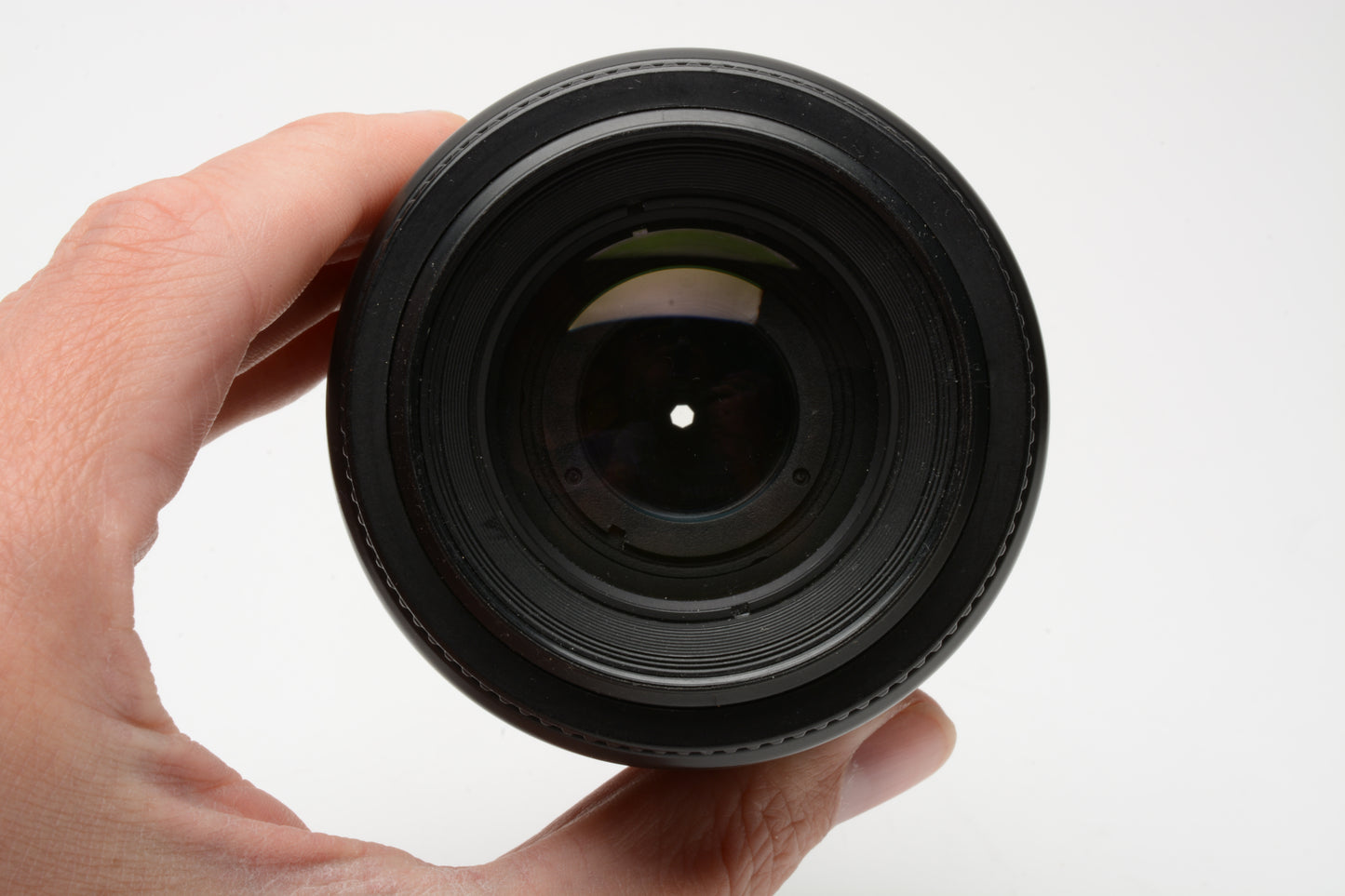 Nikon AF Nikkor 80-200mm F4.5-5.6D w/Caps, very clean, barely used