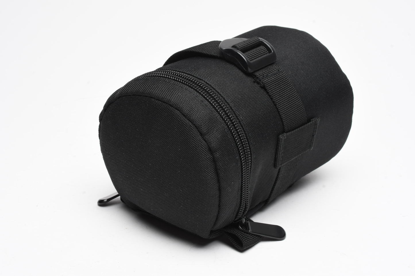 Promaster padded large lens case ~6" x 4" wide, Clean