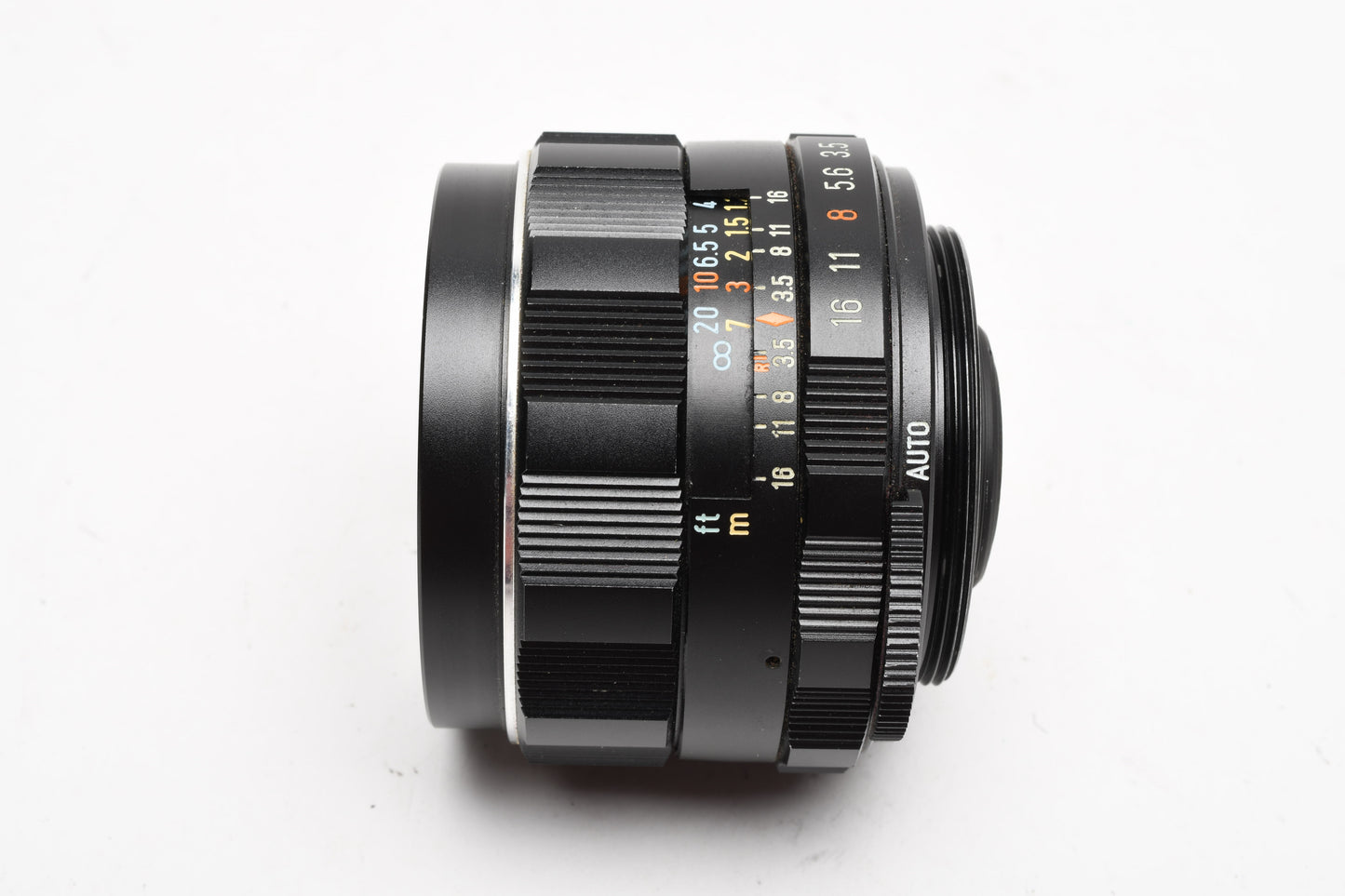 Super Takumar 28mm f3.5 M42 mount lens, caps, case, hood, Mint-