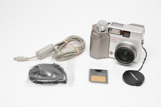 Olympus C-3020 3.2MP Camedia Digital Point&Shoot w/manual, cap, USB & 32MB card