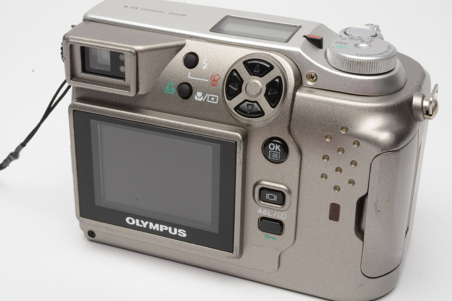 Olympus C-3020 3.2MP Camedia Digital Point&Shoot w/manual, cap, USB & 32MB card