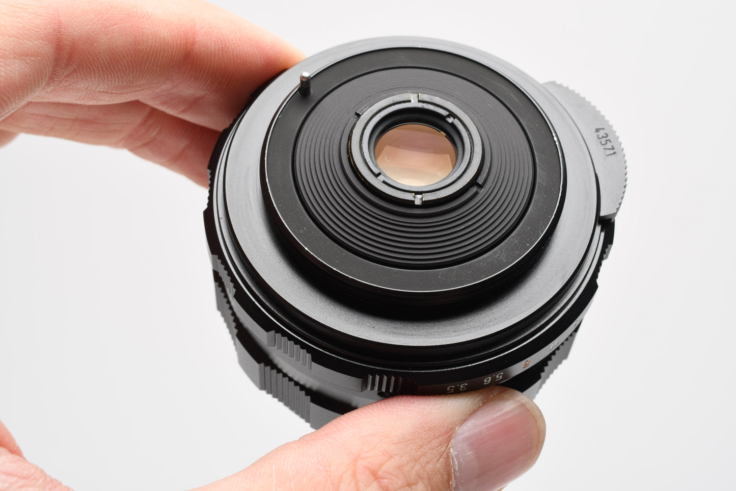 Super Takumar 35mm f3.5 M42 mount lens, caps, case, hood, Mint-