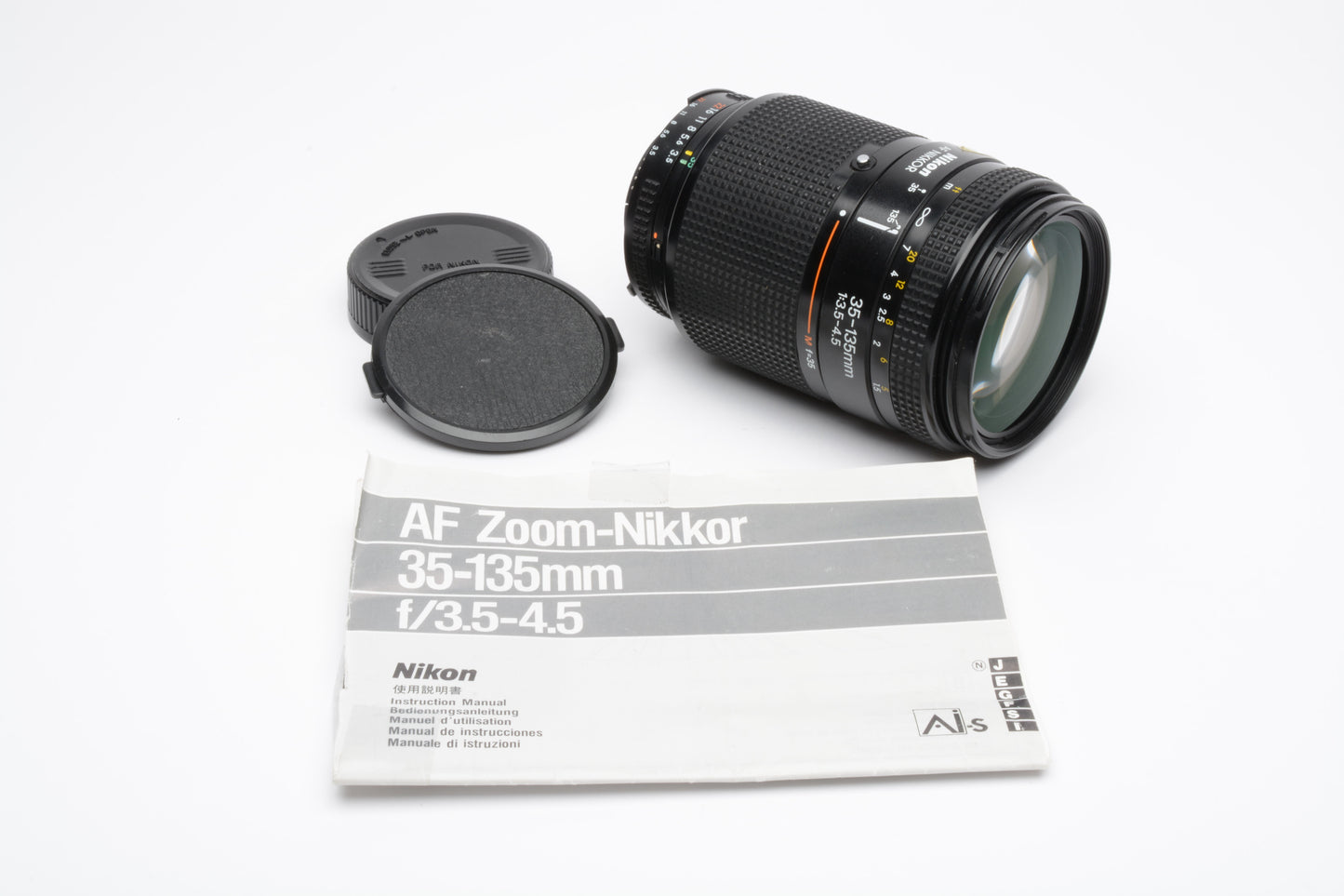 Nikon AF Nikkor 35-135mm F3.5-4.5 zoom lens, caps, Very nice & clean