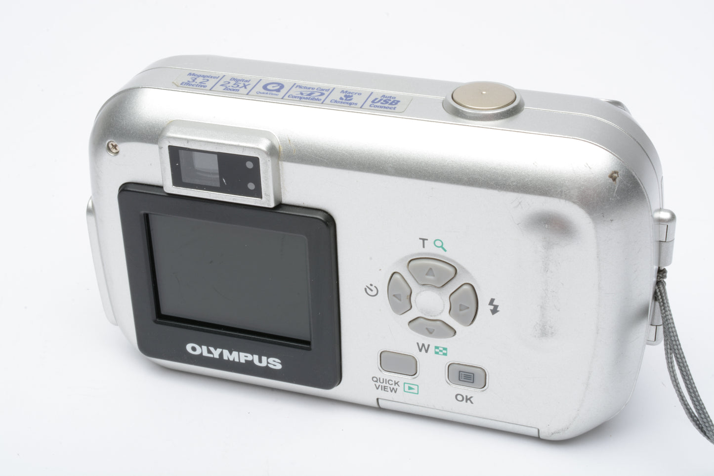 Olympus D-395 3.2MP Digital Point&Shoot w/2X XD cards, USB cable, strap, tested, great