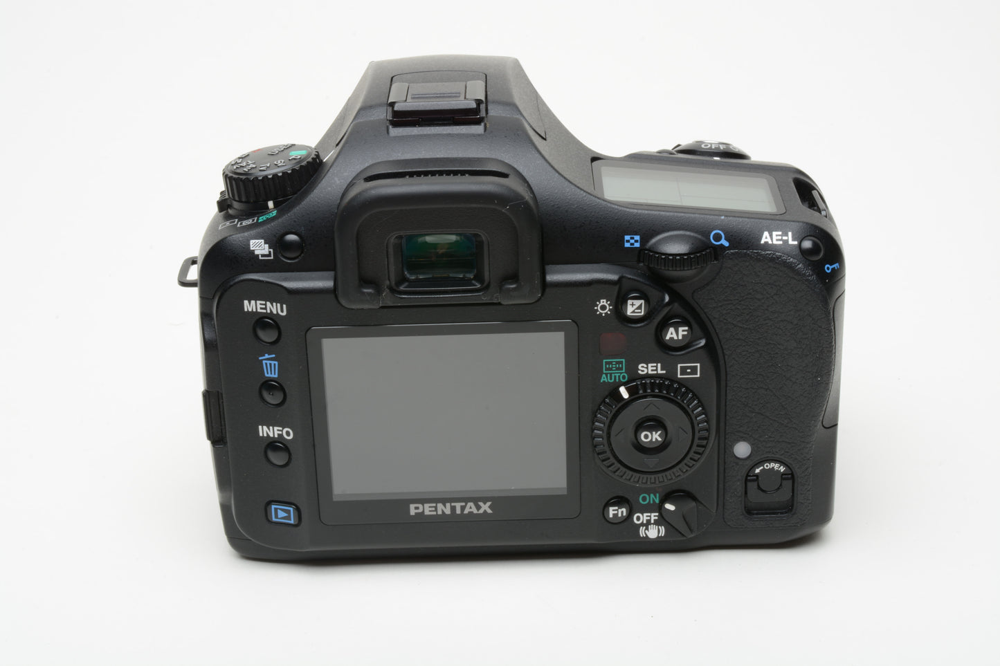 Pentax K10D DSLR w/AF 18-55mm f3.5-5.6 zoom lens, batt+charger, Only 7273 Acts!