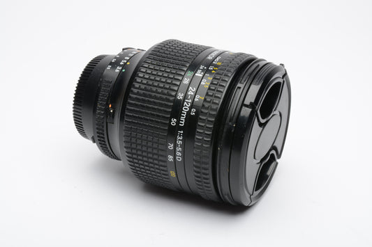 Nikon AF Zoom-Nikkor 24-120mm f3.5-5.6D zoom lens, caps, Good!