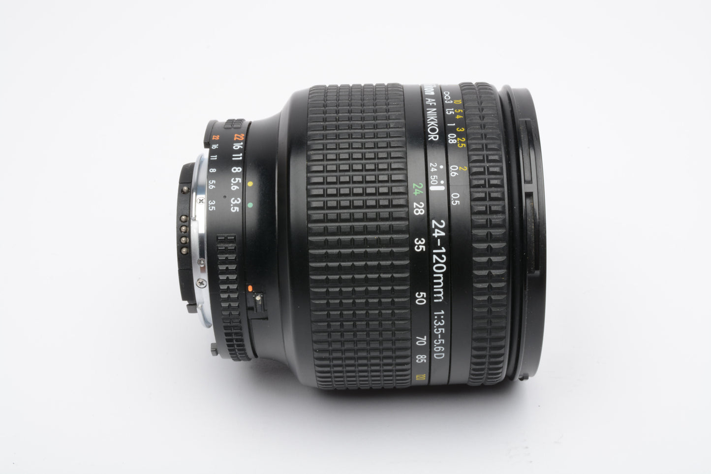 Nikon AF Zoom-Nikkor 24-120mm f3.5-5.6D zoom lens, caps, Very Nice!