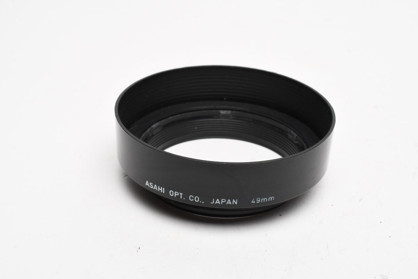Asahi Pentax Plastic lens hood for 50/55mm lenses in case (49mm diameter)