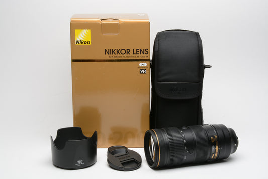 Nikon AF-S Nikkor 70-200mm F2.8E FL ED VR N SWM IF lens, hood, caps, collar, USA