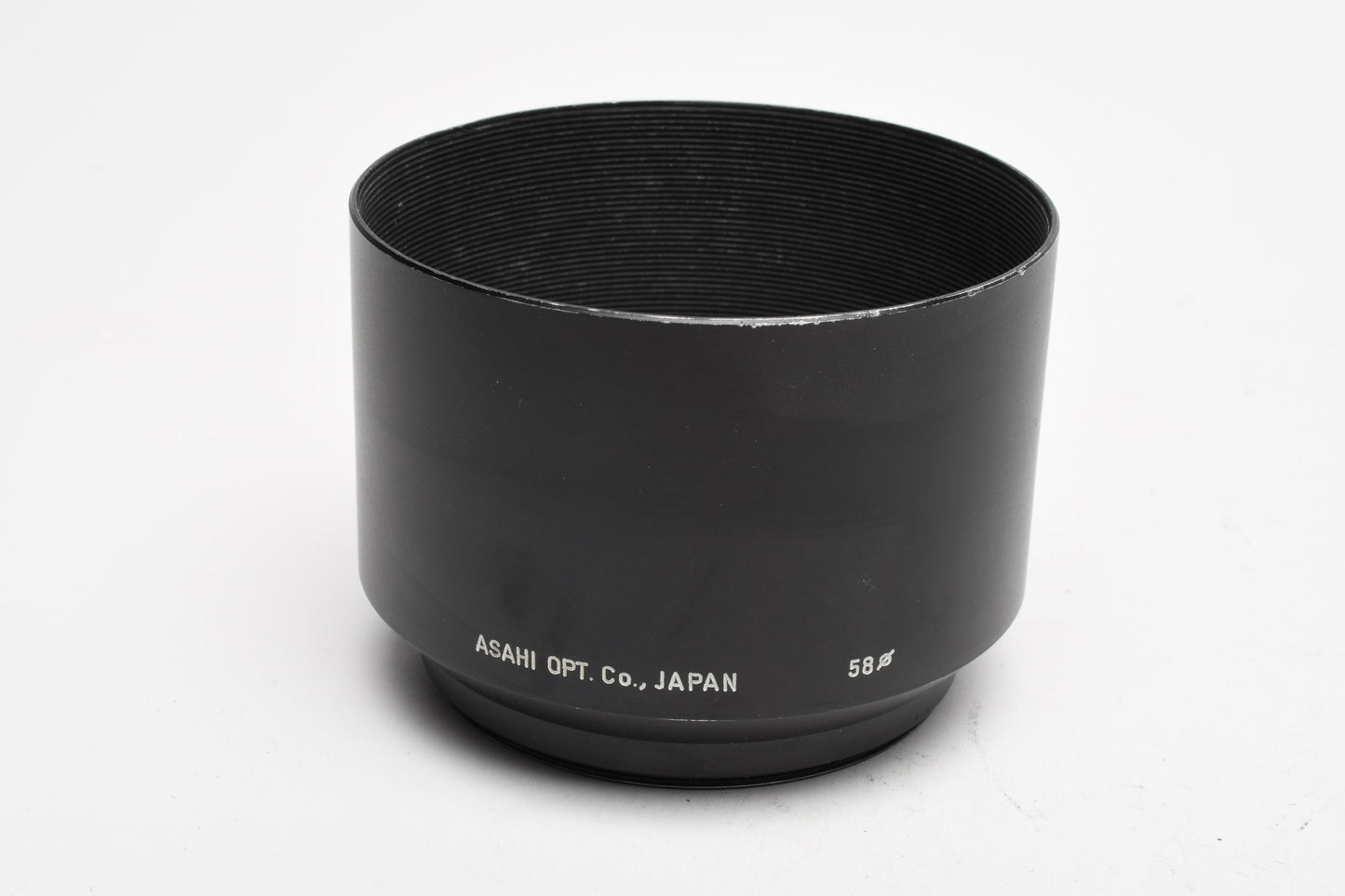 Takumar 135mm f2.5 200mm f4 metal lens hood, 58mm diameter, Clean