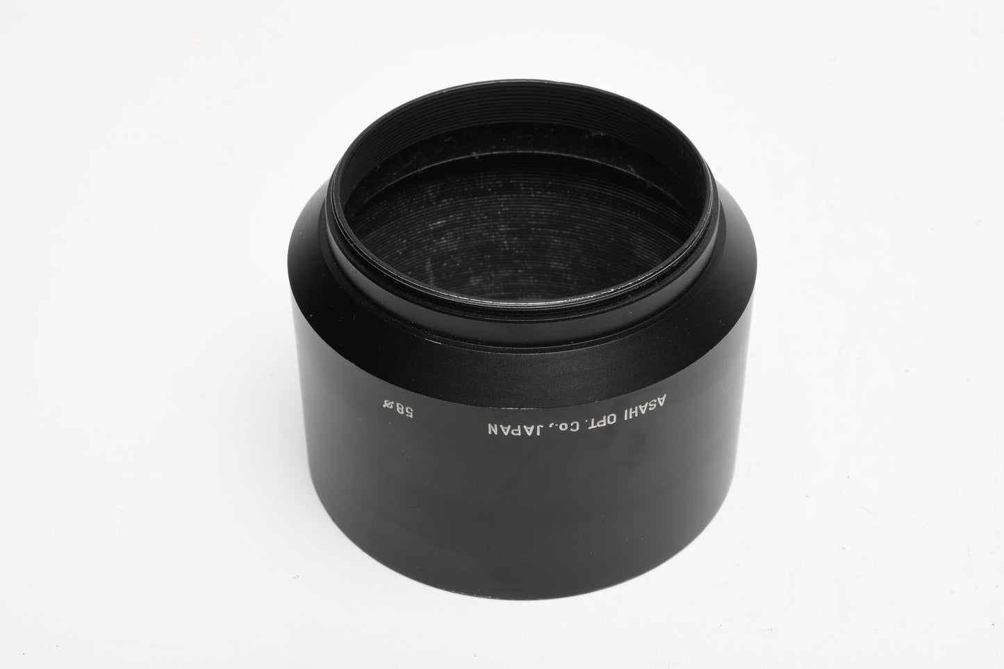 Takumar 135mm f2.5 200mm f4 metal lens hood, 58mm diameter, Clean