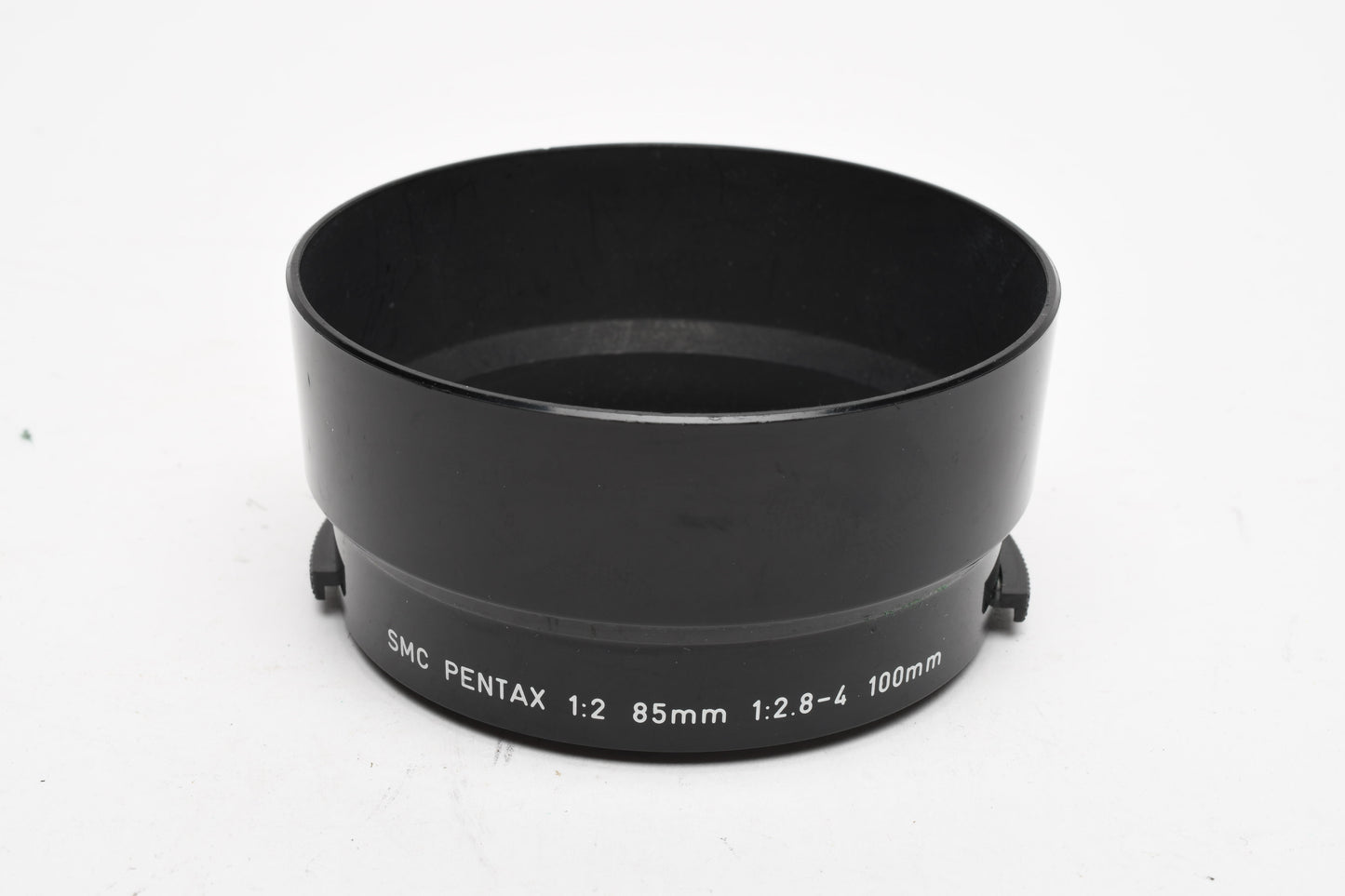 SMC Pentax 85mm f2, 100mm f4 Plastic snap on lens hood