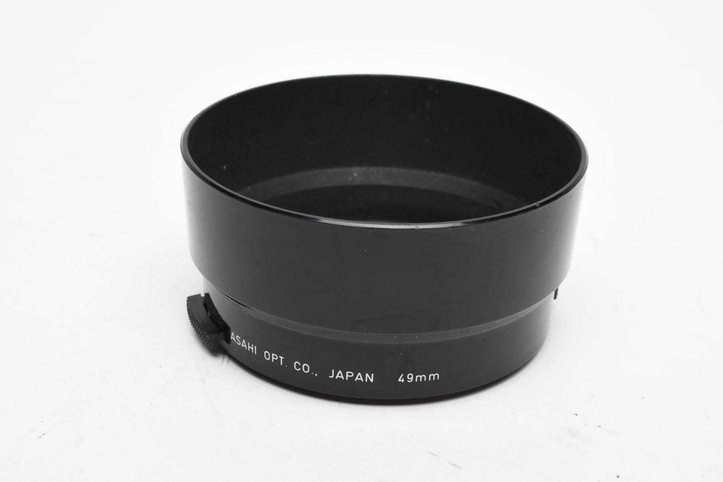 SMC Pentax 85mm f2, 100mm f4 Plastic snap on lens hood