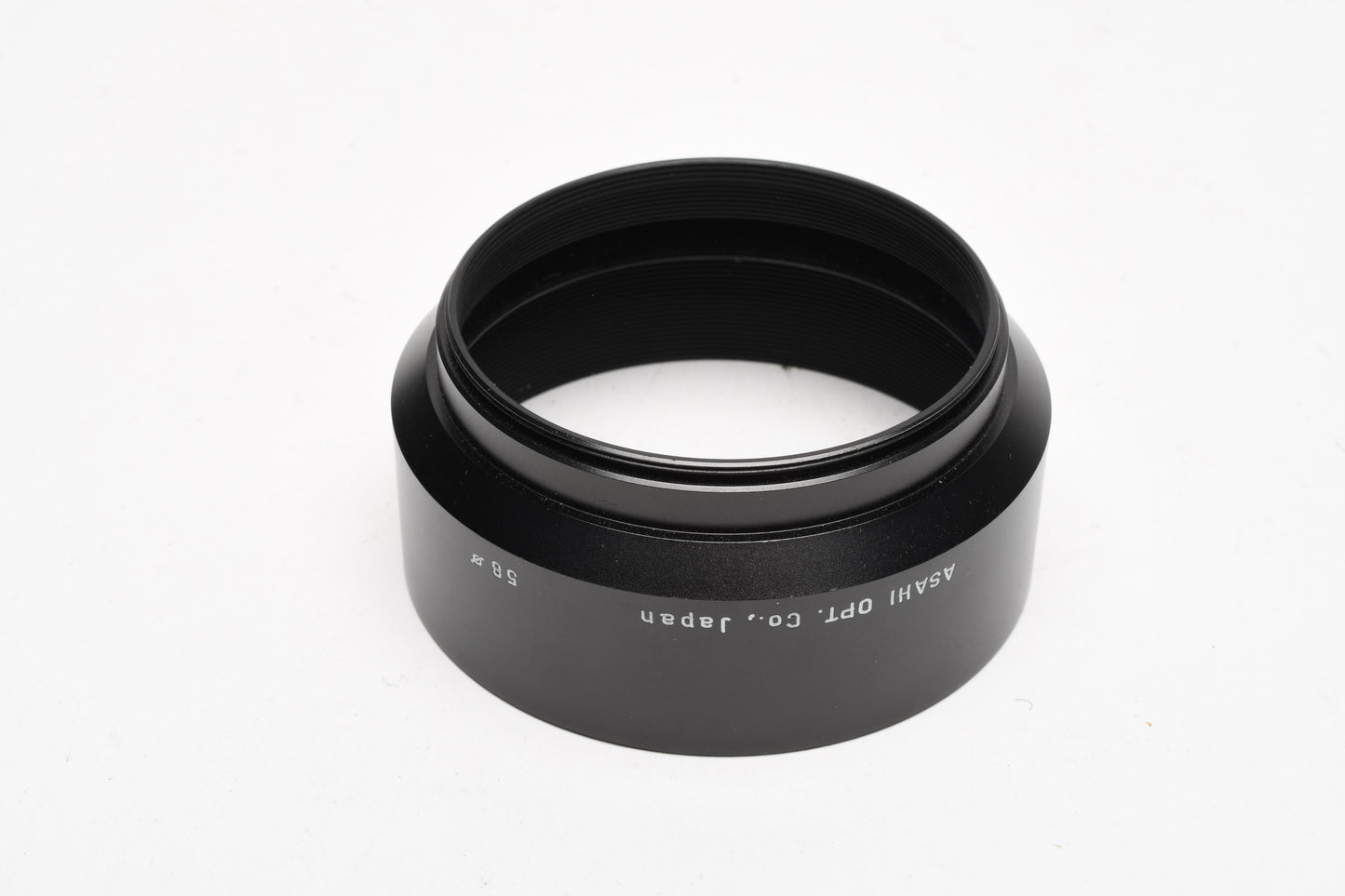 Takumar 85mm f1.9 metal lens hood, 58mm diameter, Mint