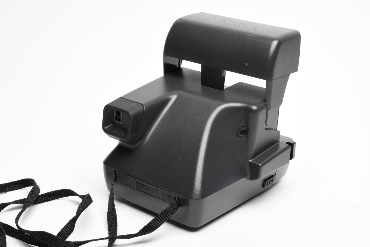 Polaroid 600 OneStep CloseUp Instant Camera (600 film), tested, clean, w/Strap