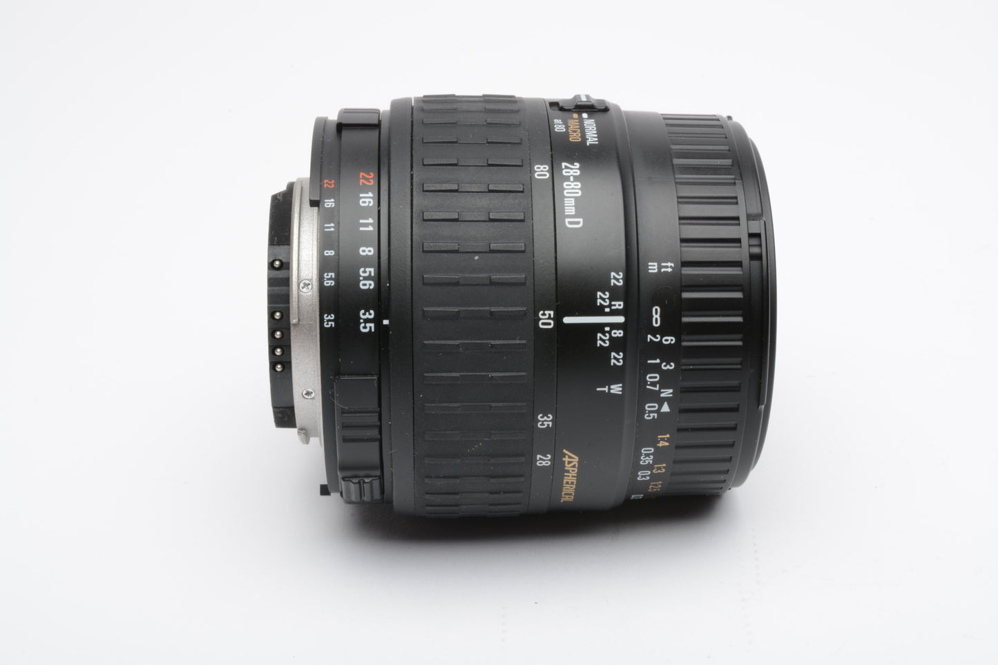 Sigma AF 28-80mm f3.5-5.6 macro zoom lens for Nikon AF mount +hood, caps +UV