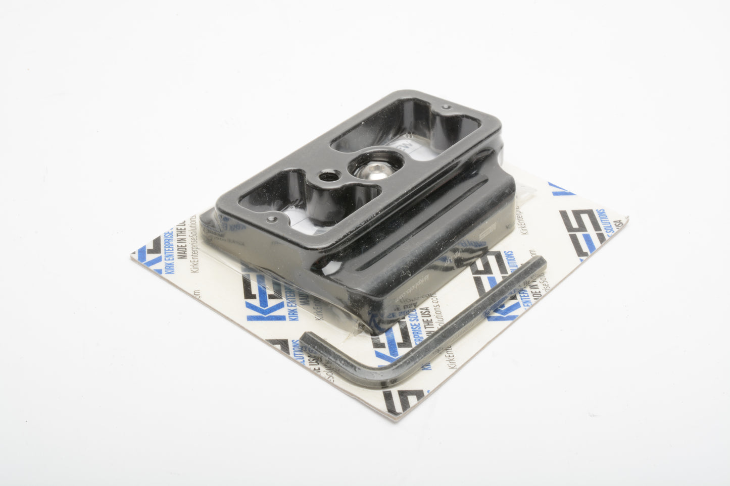 Kirk PZ-137 Arca-Type Quick Release Plate for Canon 7D with BG-E7 Grip, New