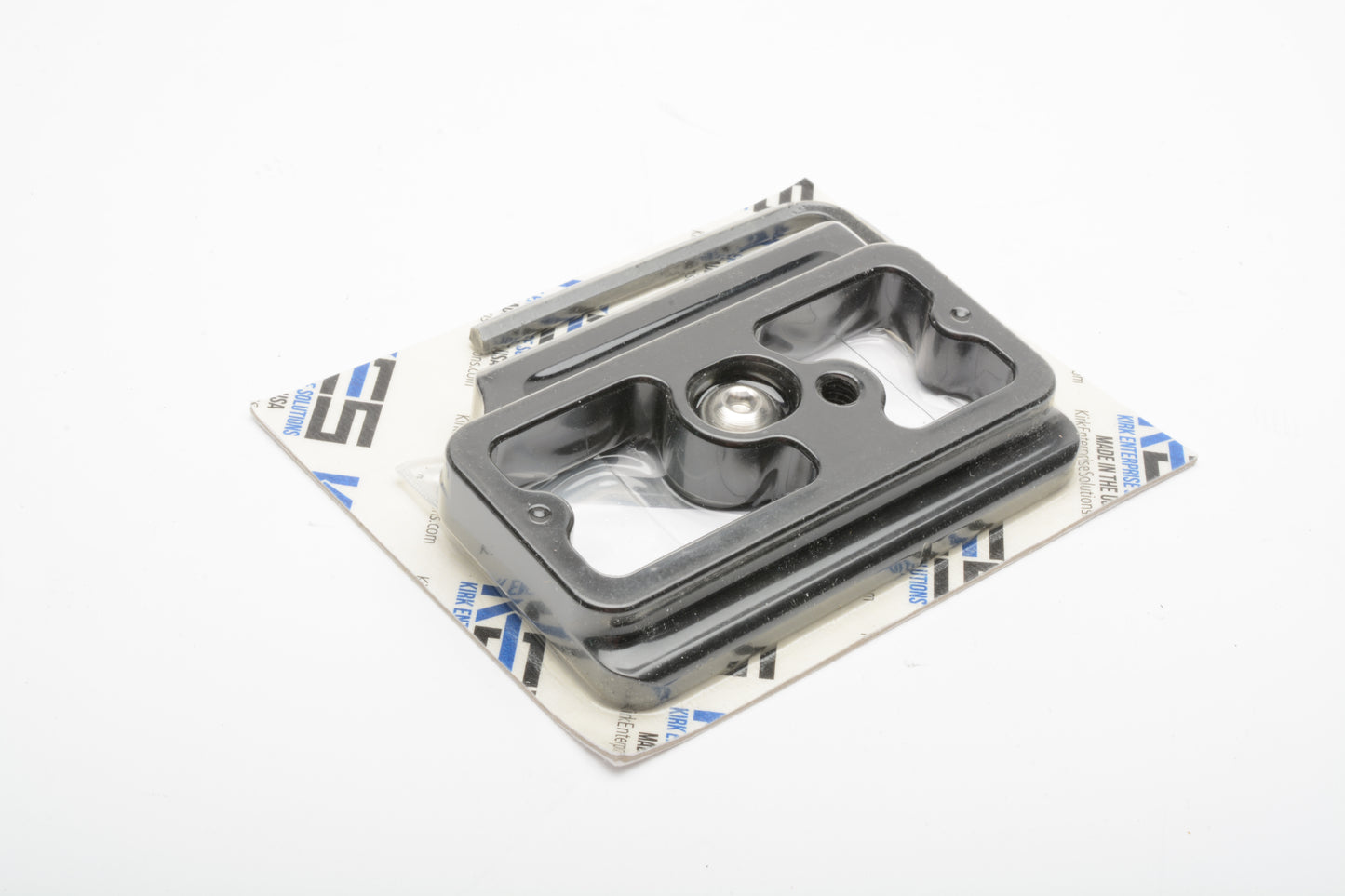 Kirk PZ-137 Arca-Type Quick Release Plate for Canon 7D with BG-E7 Grip, New