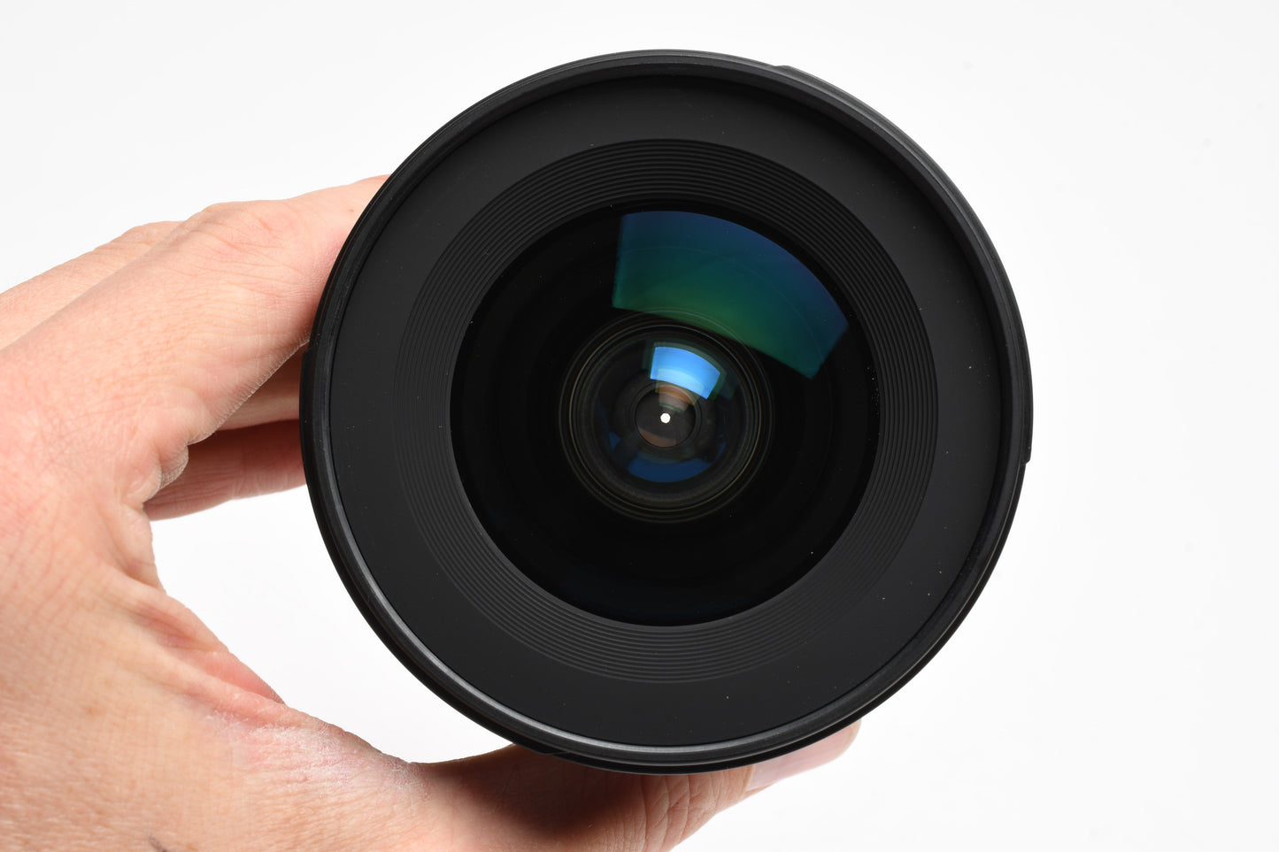 Nikon Nikkor AF 18-35mm f3.5-4.5 D ED wide zoom lens, Hood, Mint-