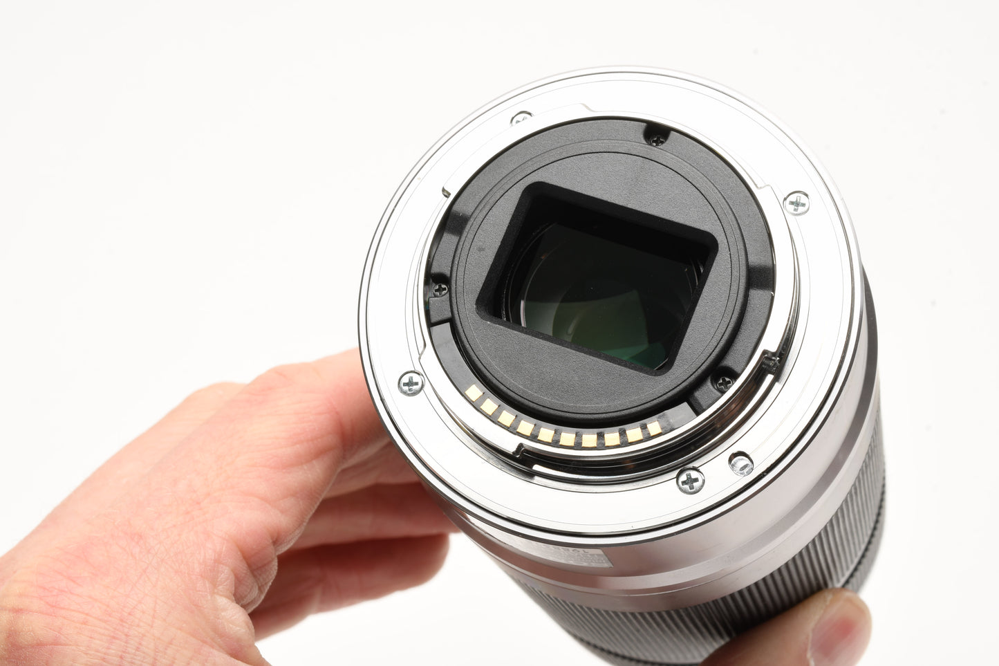 Sony 55-210mm f4.5-6.3 E-Mount lens, Hood+Caps, Bargain, Still good