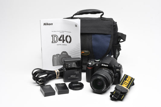 Nikon D40 DSLR body w/Nikkor 18-55mm f3.5-5.6G ED II, 2Batts+Case, Great!