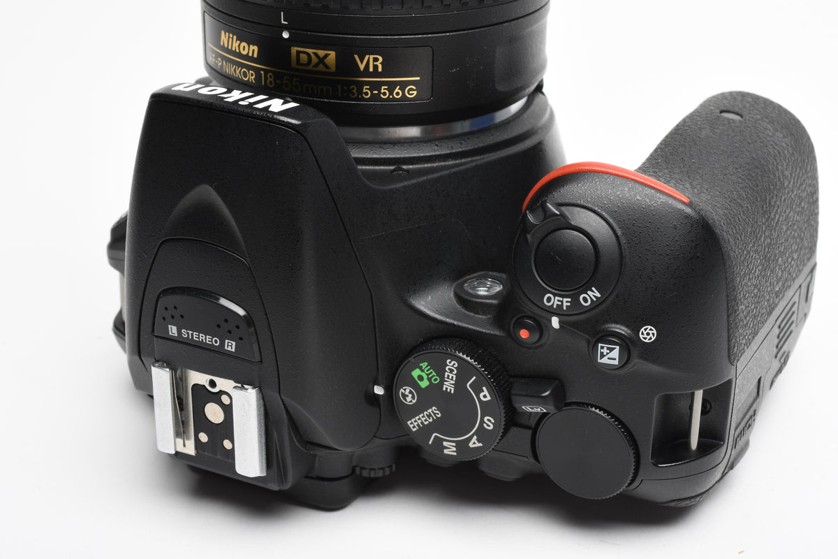 Nikon D5500 DSLR w/AF-P 18-55mm f3.5-5.6 VR, batt, charger 10,510 Acts!