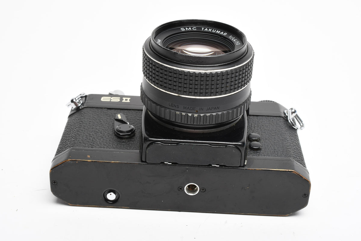Pentax ES II Black 35mm SLR w/50mm F1.4 prime lens, case, Good! Tested