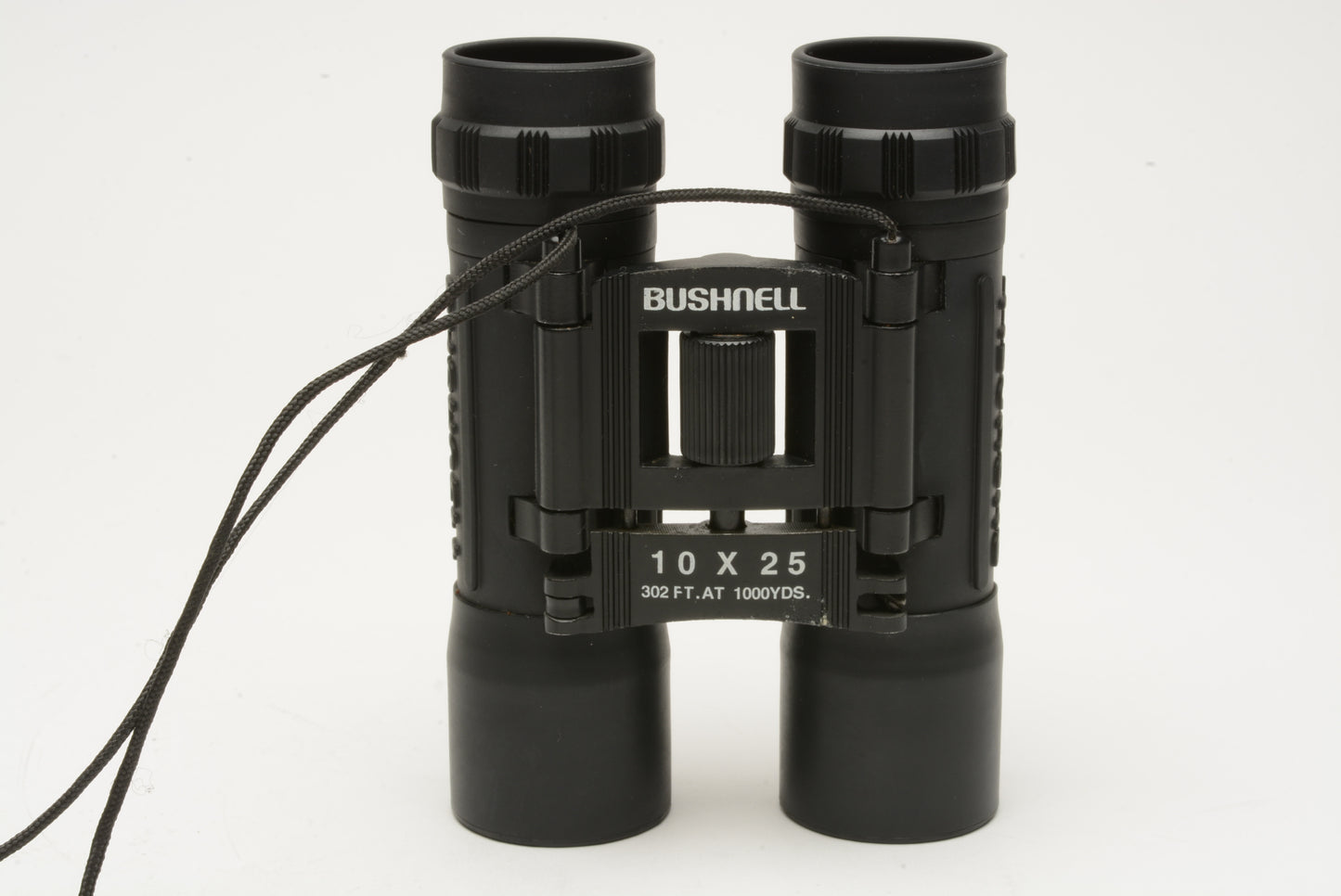 Bushnell 10x25 Binoculars 302 feet at 1000 yards w/case, Nice & Clean