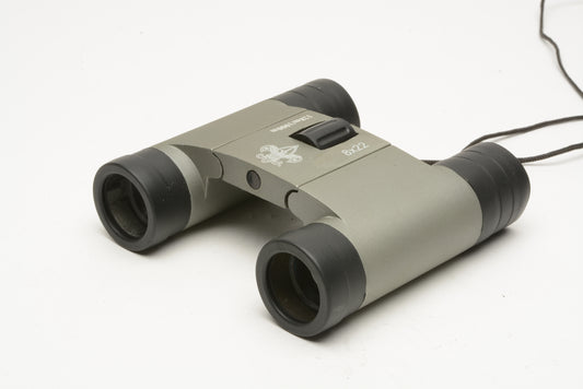 Scouts BSA 8x22 Compact Binoculars 128m at 1000 yards + case