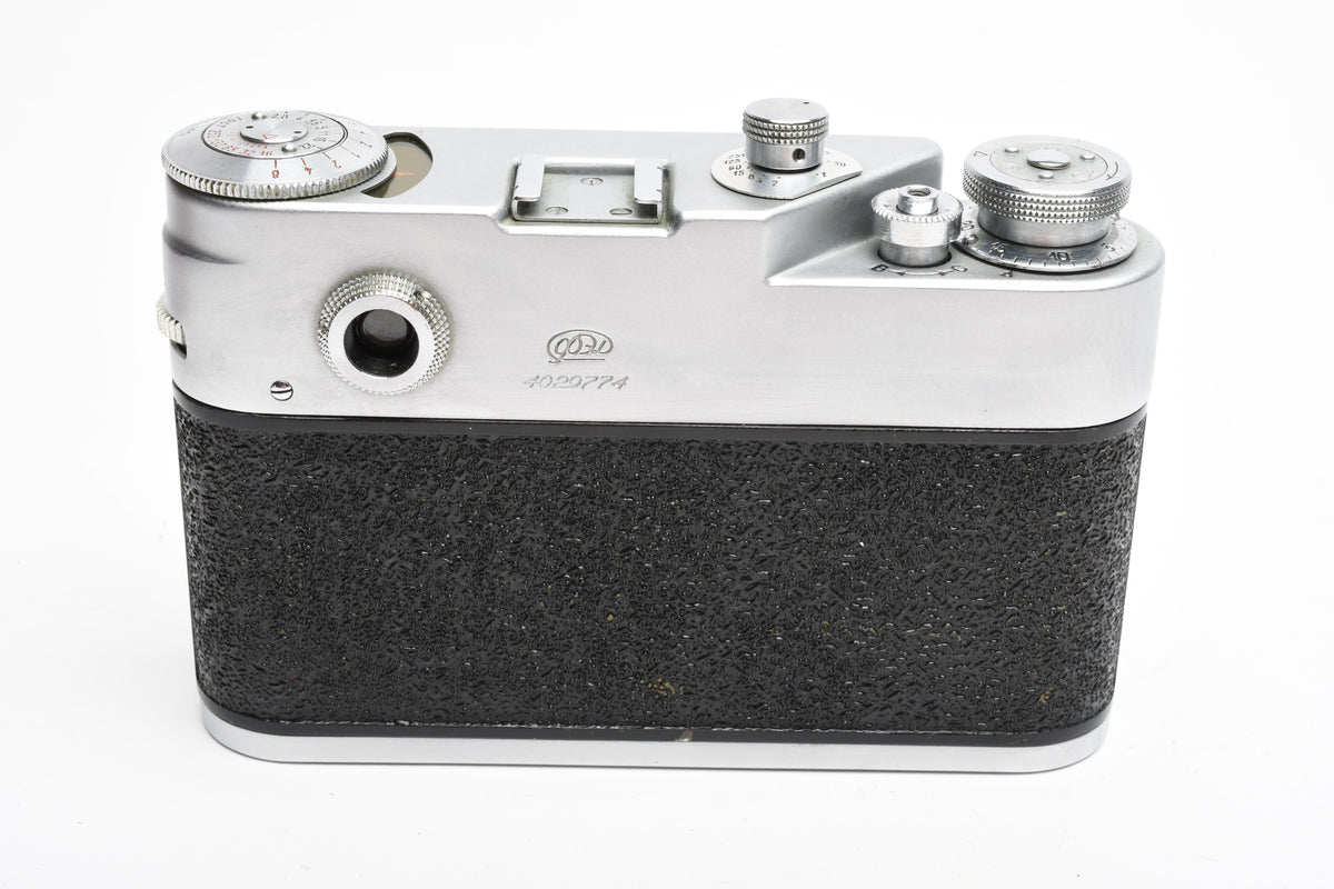 Fed 4 Rangefinder 35mm Camera Body w/ Original Leather Case (USSR) works!