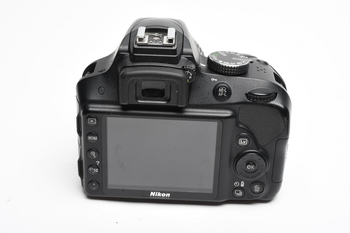 Nikon D3300 DSLR w/18-55mm zoom, 2X Batts, filters, Case, Only 2616 Acts!