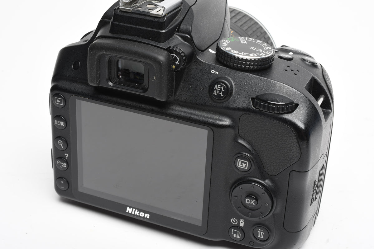Nikon D3300 DSLR w/18-55mm zoom, 2X Batts, filters, Case, Only 2616 Acts!