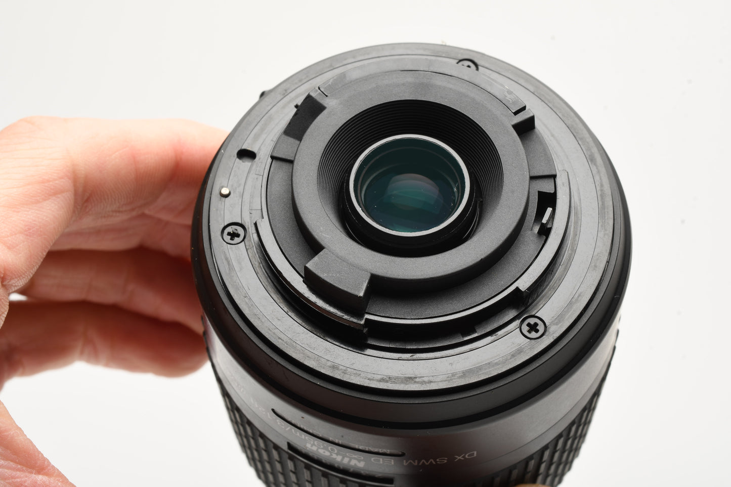 Nikon AF-S 55-200mm f4-5.6G ED VR DX SWM, Hood, Caps, Mint-