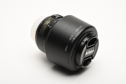 Nikon AF-S 55-200mm f4-5.6G ED VR DX SWM, Hood, Caps, Mint-