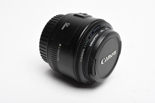 Canon EF 50mm f1.8 II prime lens, caps, Clean