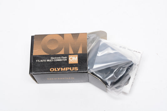 Olympus OM System TTL Auto Multi Connecter 3-way multi flash cord adapter NIB