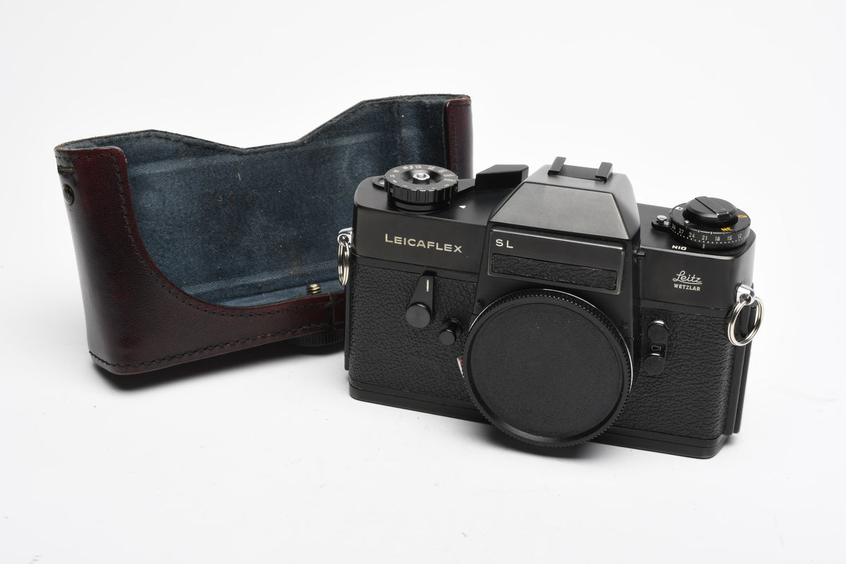 Leica Leicaflex SL Black Body, 1/2 case, Gorgeous condition, Great!