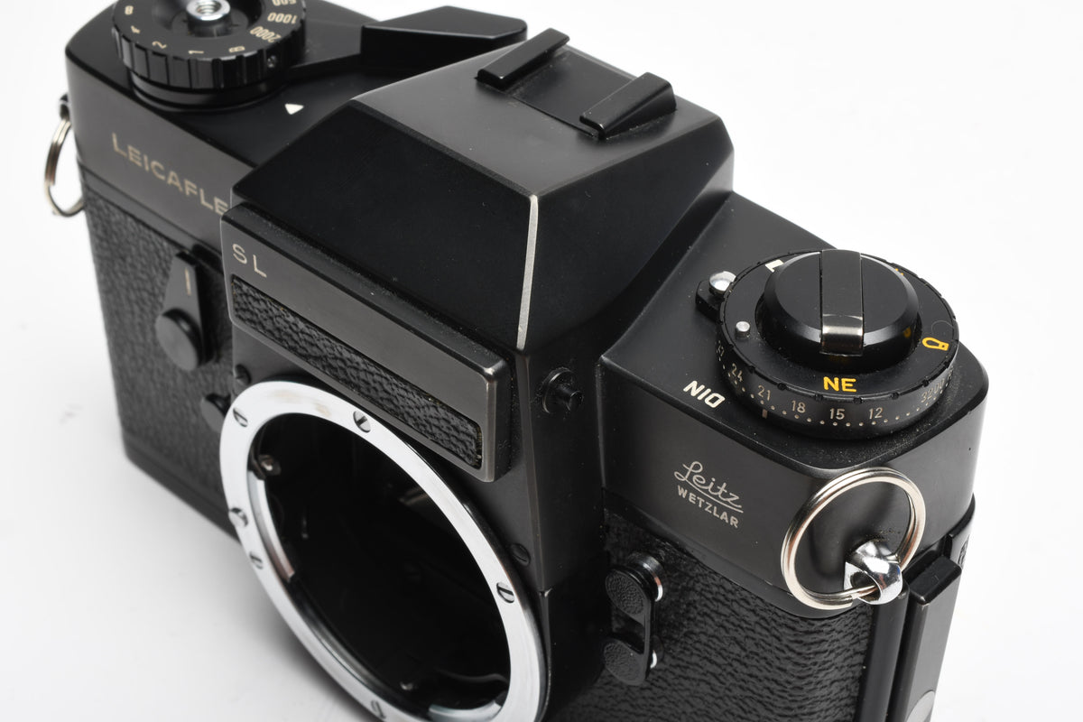 Leica Leicaflex SL Black Body, 1/2 case, Gorgeous condition, Great!