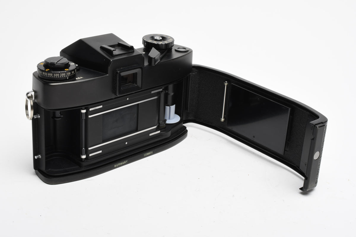 Leica Leicaflex SL Black Body, 1/2 case, Gorgeous condition, Great!