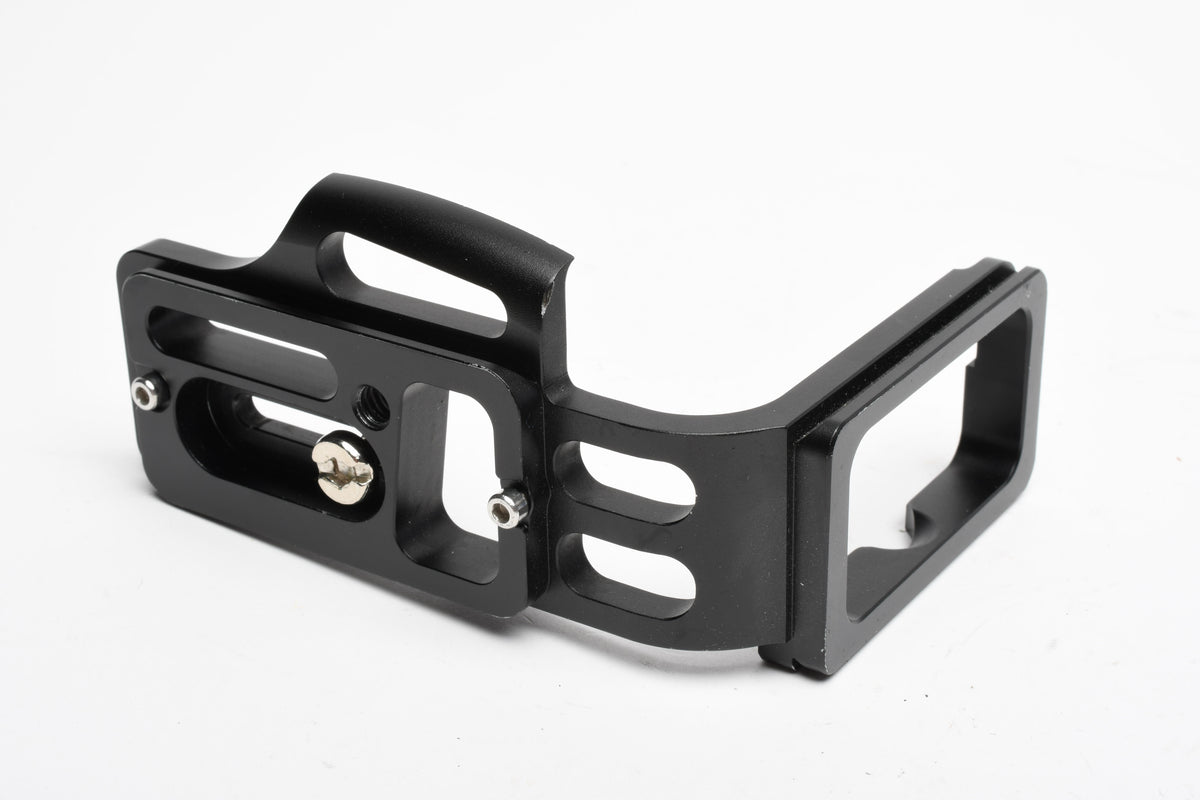 Xiletu LB-D810L L Bracket w/ 1/4" Screw Arca Standard for Nikon D800, D800E, D810